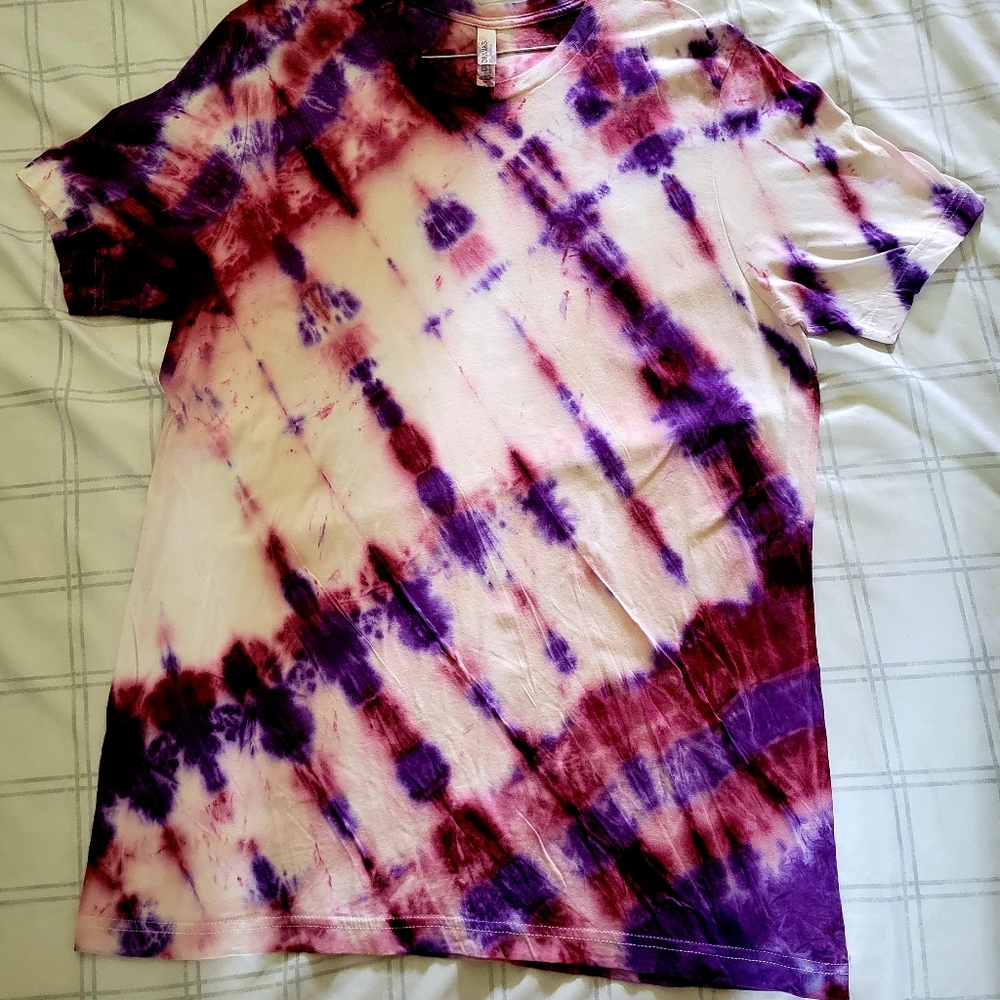 Shibori style tie-dyed tee